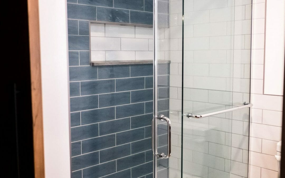 Space-Saving Condo Bathroom Renovation Ideas!